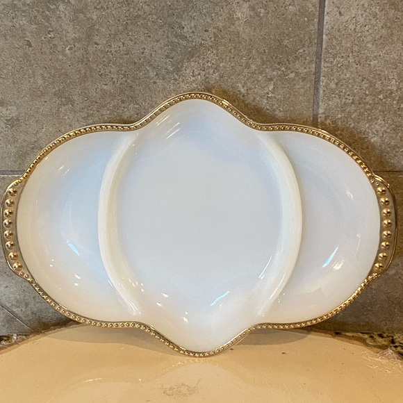 VTG Anchor Hocking Fire King White Milk Glass Gold Trim Divide Serving Dish Tray - Picture 1 of 8